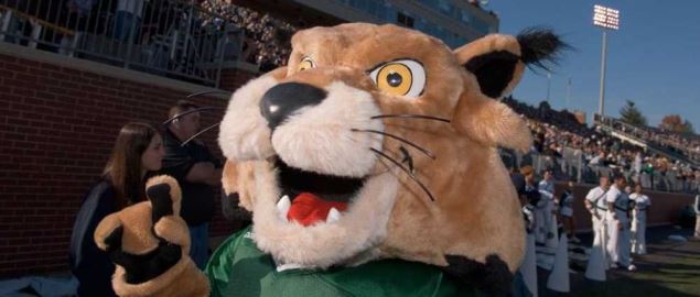 Rufus the Bobcat mascot streams fanatics at an Ohio University.