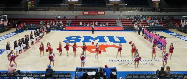 The SMU cheerleaders cheering for the the Tulsa vs. SMU game.